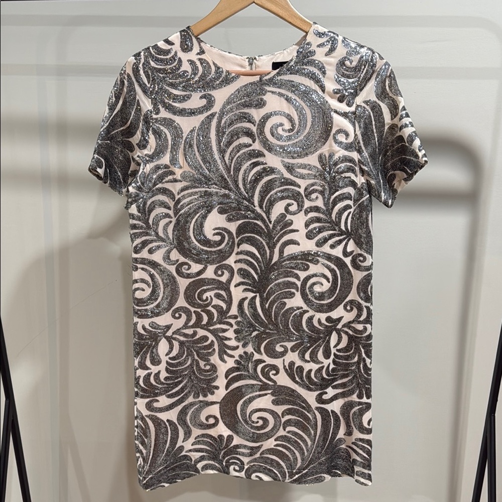 Elegant Silver Patterned Women's dress